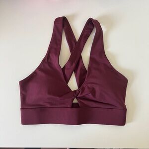 Fabletics Oasis Twist Medium Impact Sports Bra | Women’s Size Small | Merlot